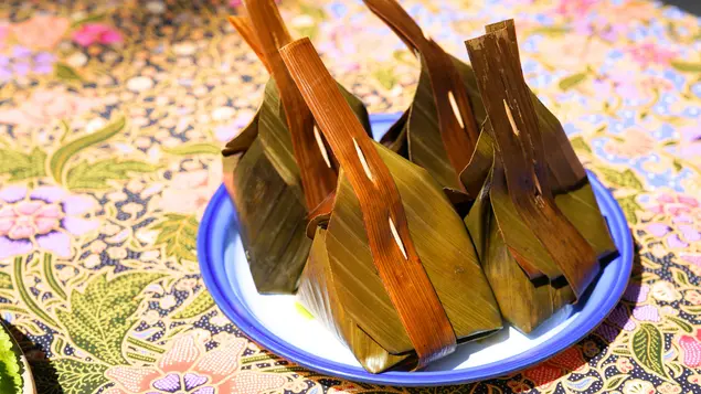 Steamed Red Curry Fish Cake (4 pcs.)