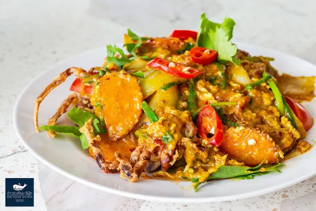 Stir-Fried Soft-Shell Crab in Curry Powder